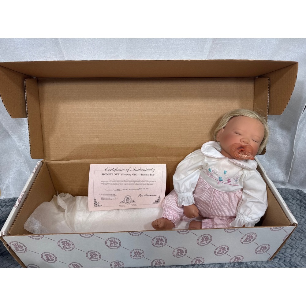 Lee Middleton Honey Love Sleeping Girl Summer Fun‎ Vinyl Doll 1997 COA 1761/5000